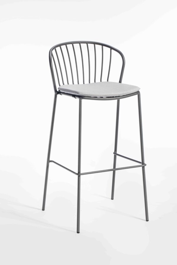 GA.80 Amitha Stool