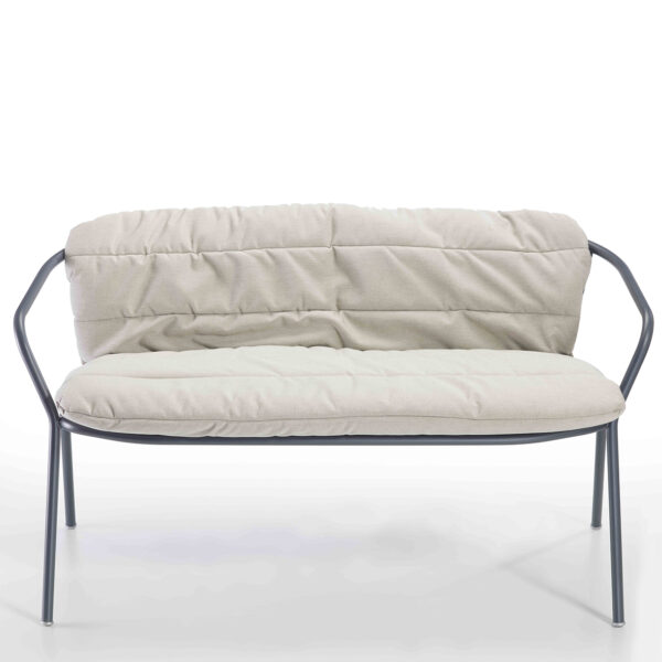 GA.81 Amitha Bench
